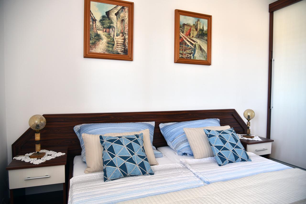 Villa Agnic Trogir Extérieur photo