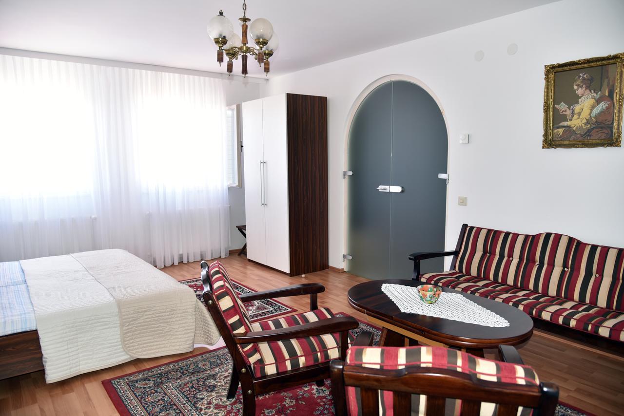 Villa Agnic Trogir Extérieur photo